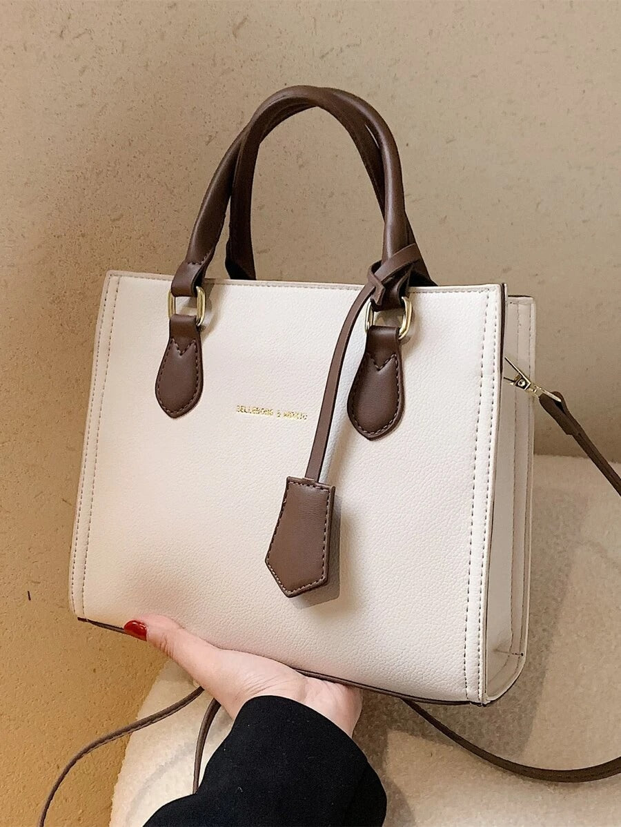 شنطة مربعة ابيض شنط وحقائب شنط