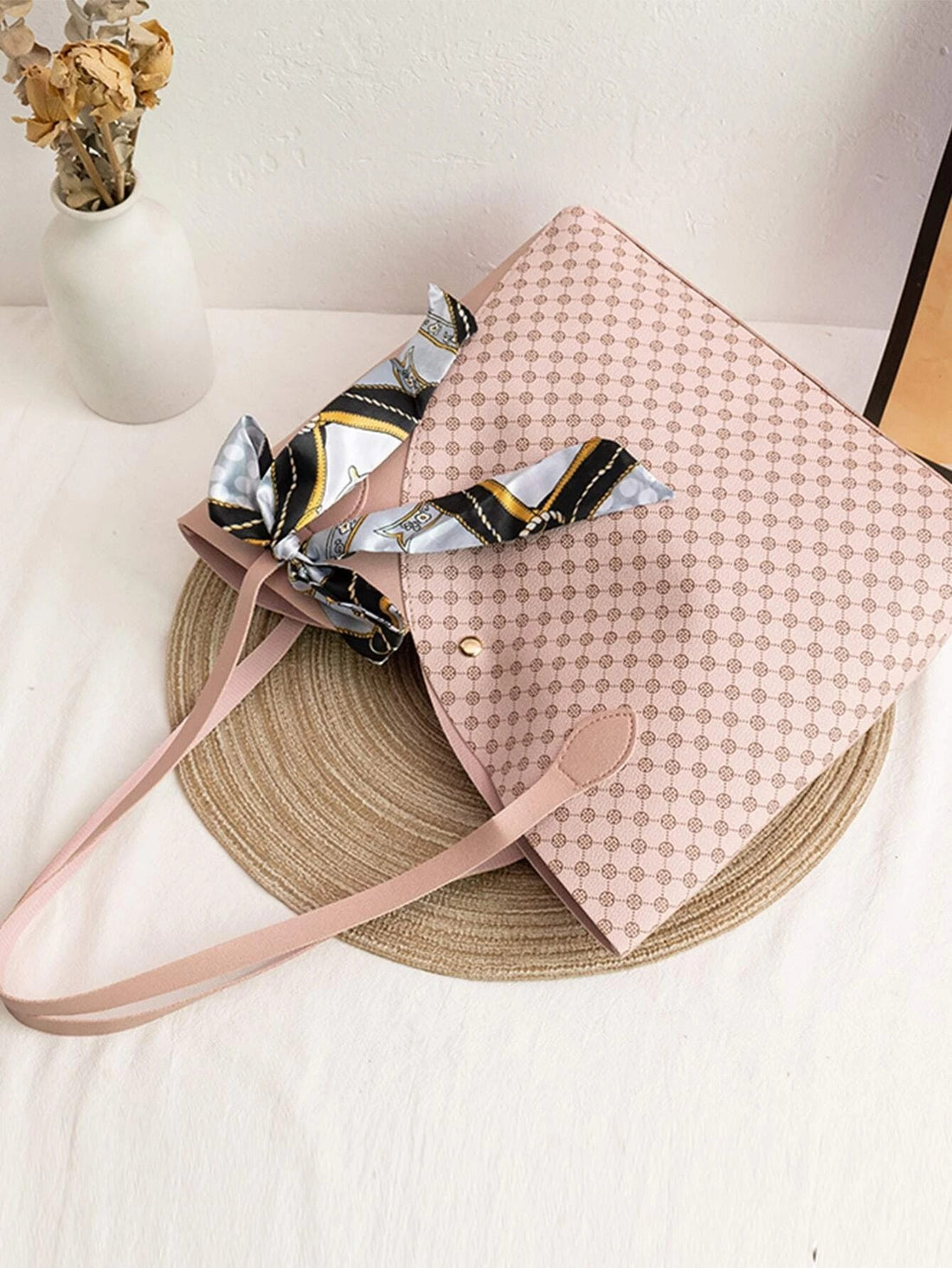 شنطة وردية شنط وحقائب شنط