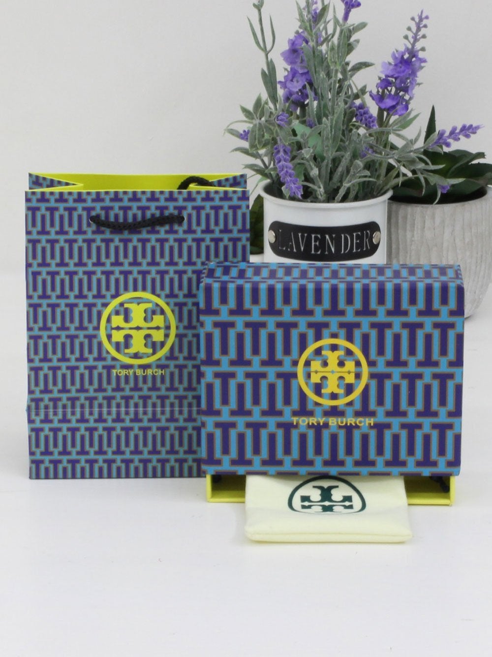 ملحقات توري بورش الاصلية هدايا tory burch