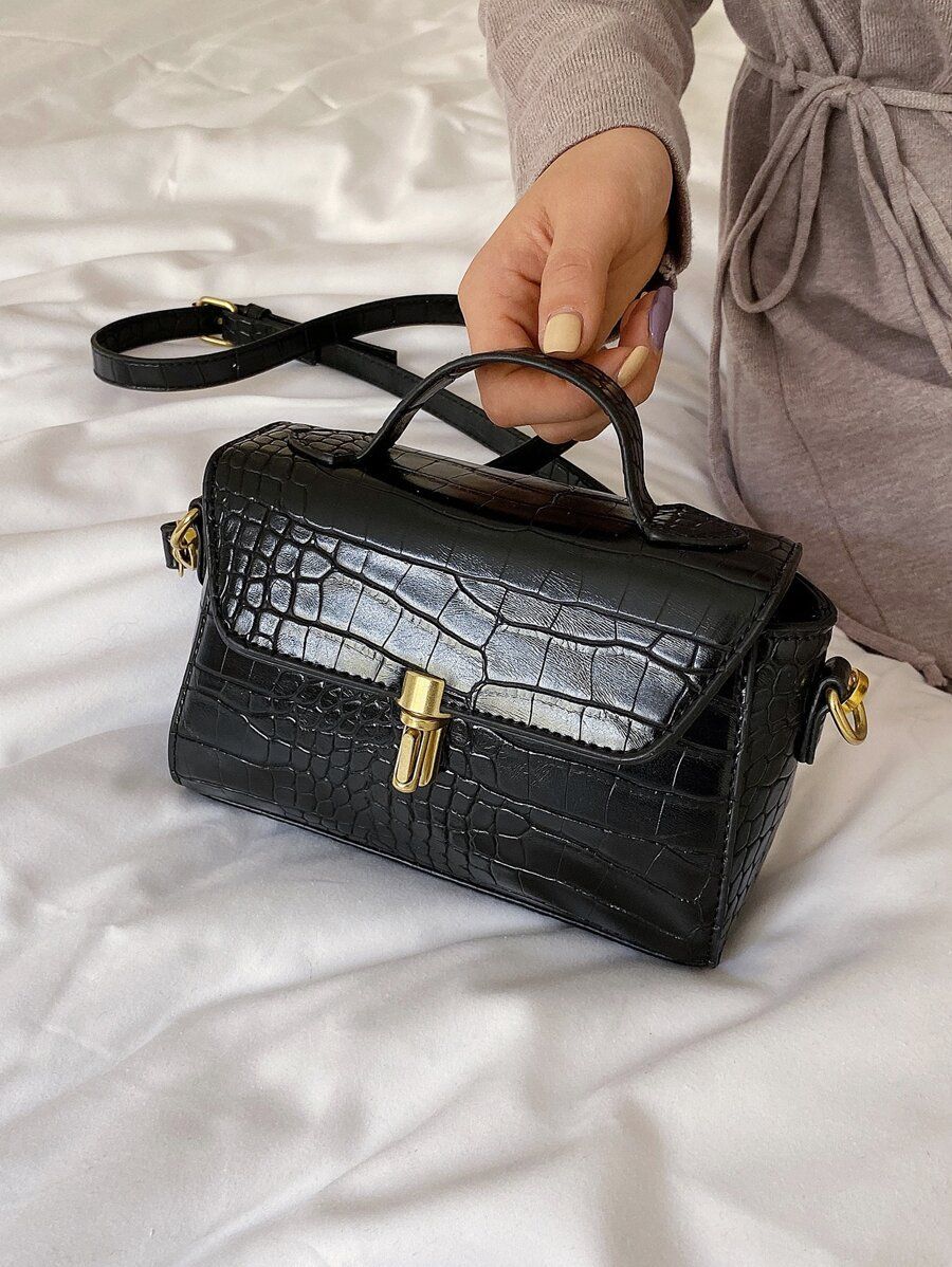 شنطة كتف بقفل مشبك ذهبي شنط وحقائب شنط