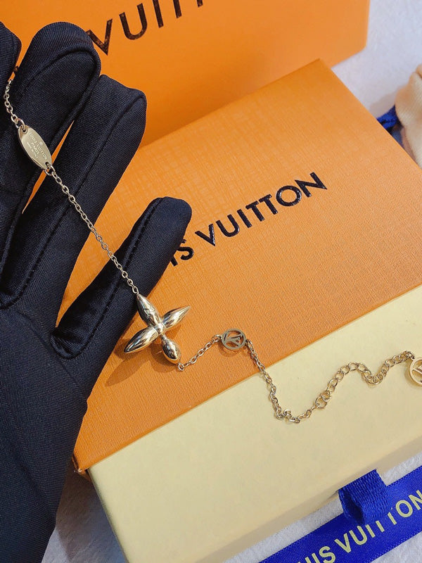 سلسال لويس فيتون الانيق سلسال louis vuitton