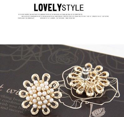 حلق ورد معدنية من الذهبي حلق متوفر 1 لون