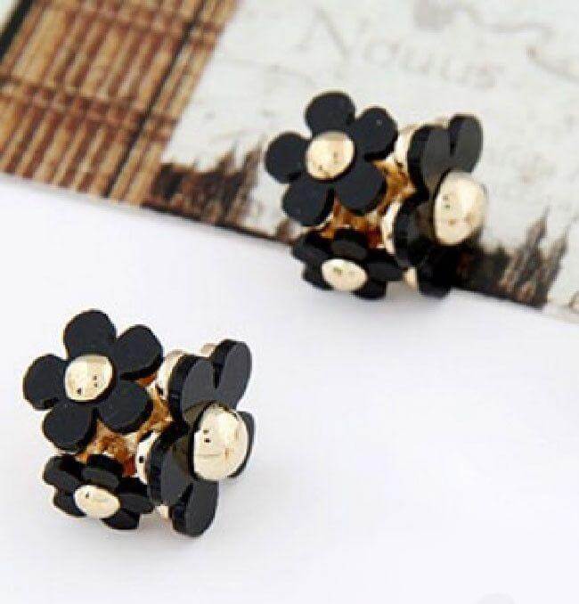 حلق من الورود الكريستاله حلق متوفر 1 لون اسود