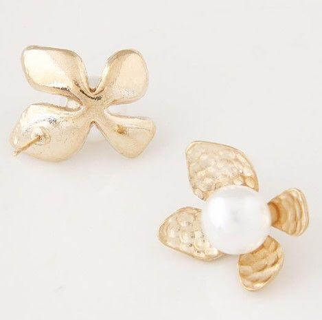 حلق من اوراق الشجر حلق متوفر 1 لون