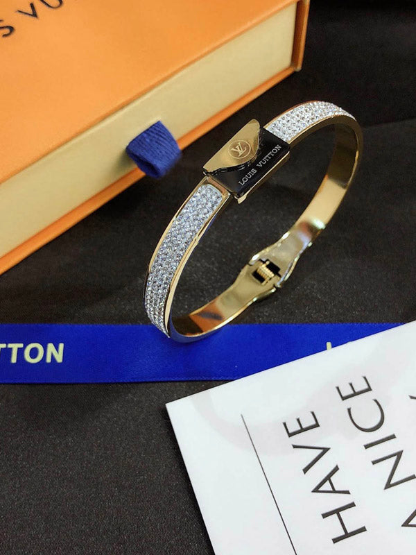 اسوارة لويس فيتون كريستال بلاك لوقو اسواره louis vuitton