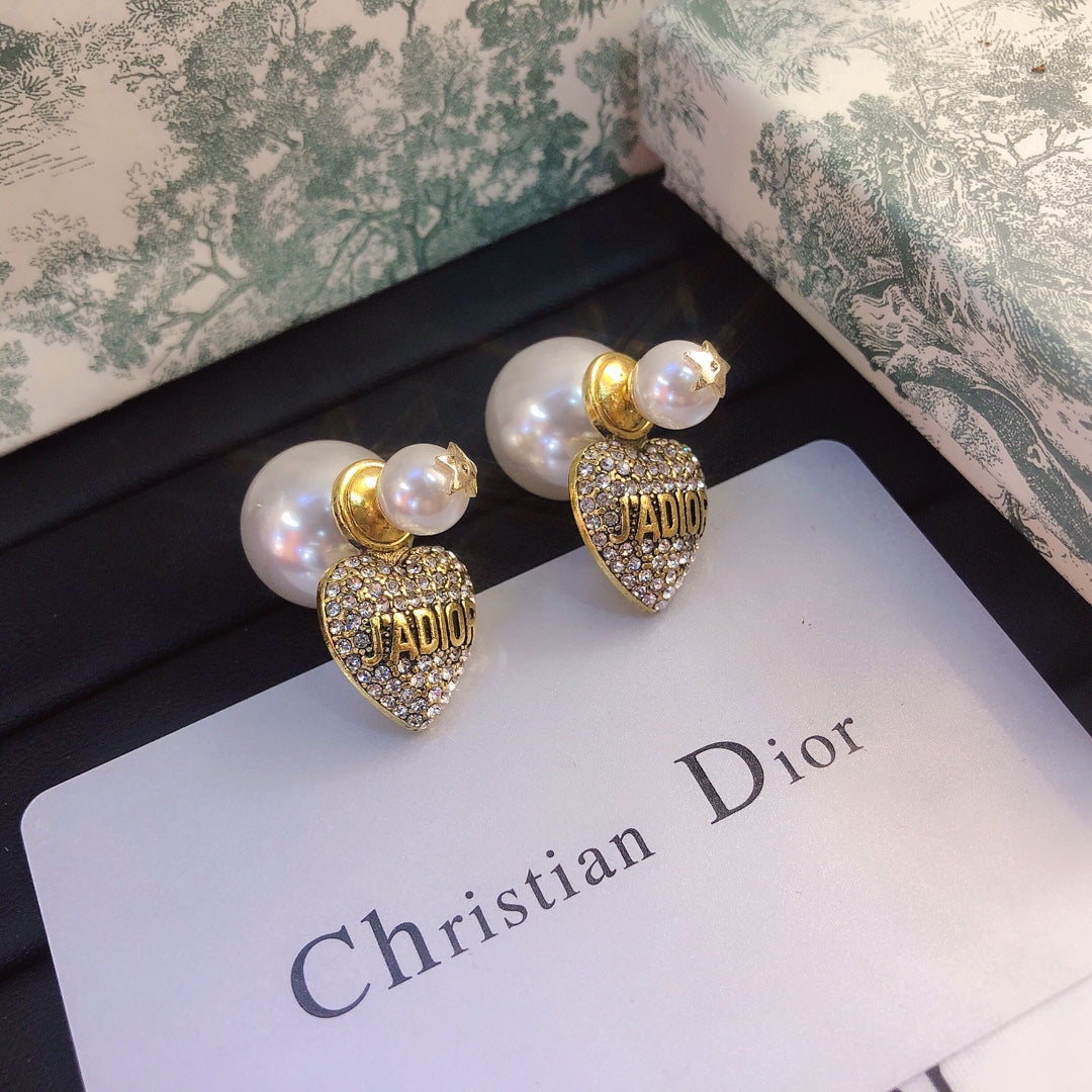 حلق ديور جادور انتيك حلق dior ذهبي