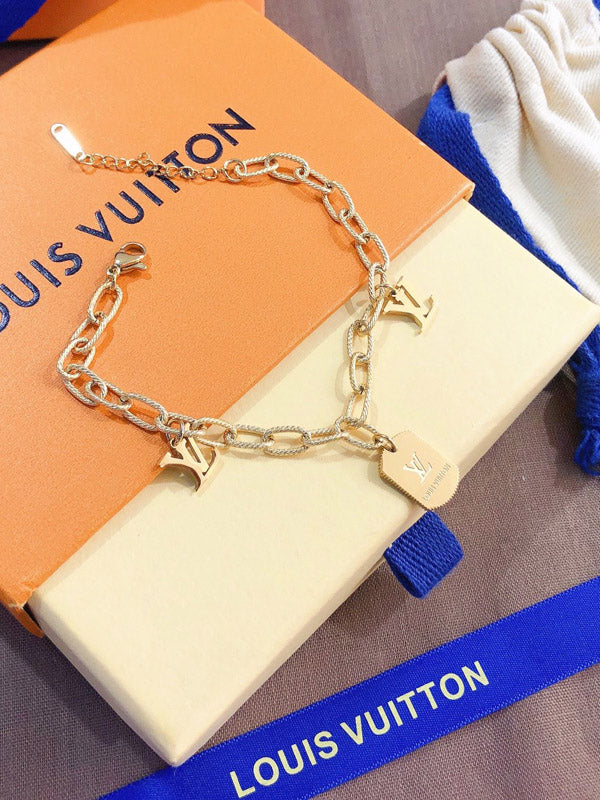 اسواره لويس فيتون ذهبية بتعليقه اسواره louis vuitton