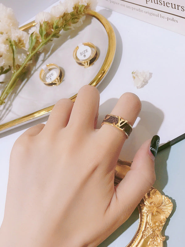 خاتم لويس فيتون براون لوقو خواتم louis vuitton ذهبي 8