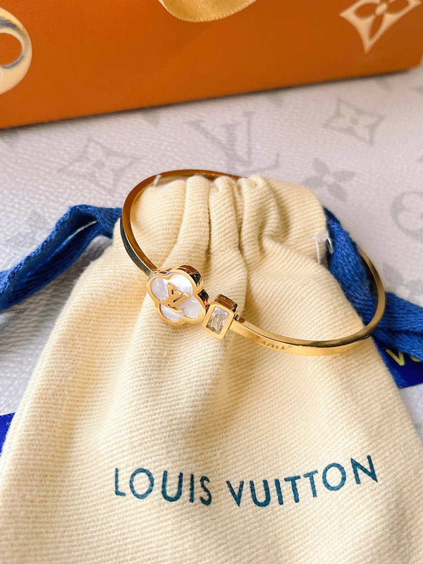اسوارة لويس فيتون لوقو شيل ابيض اسواره louis vuitton