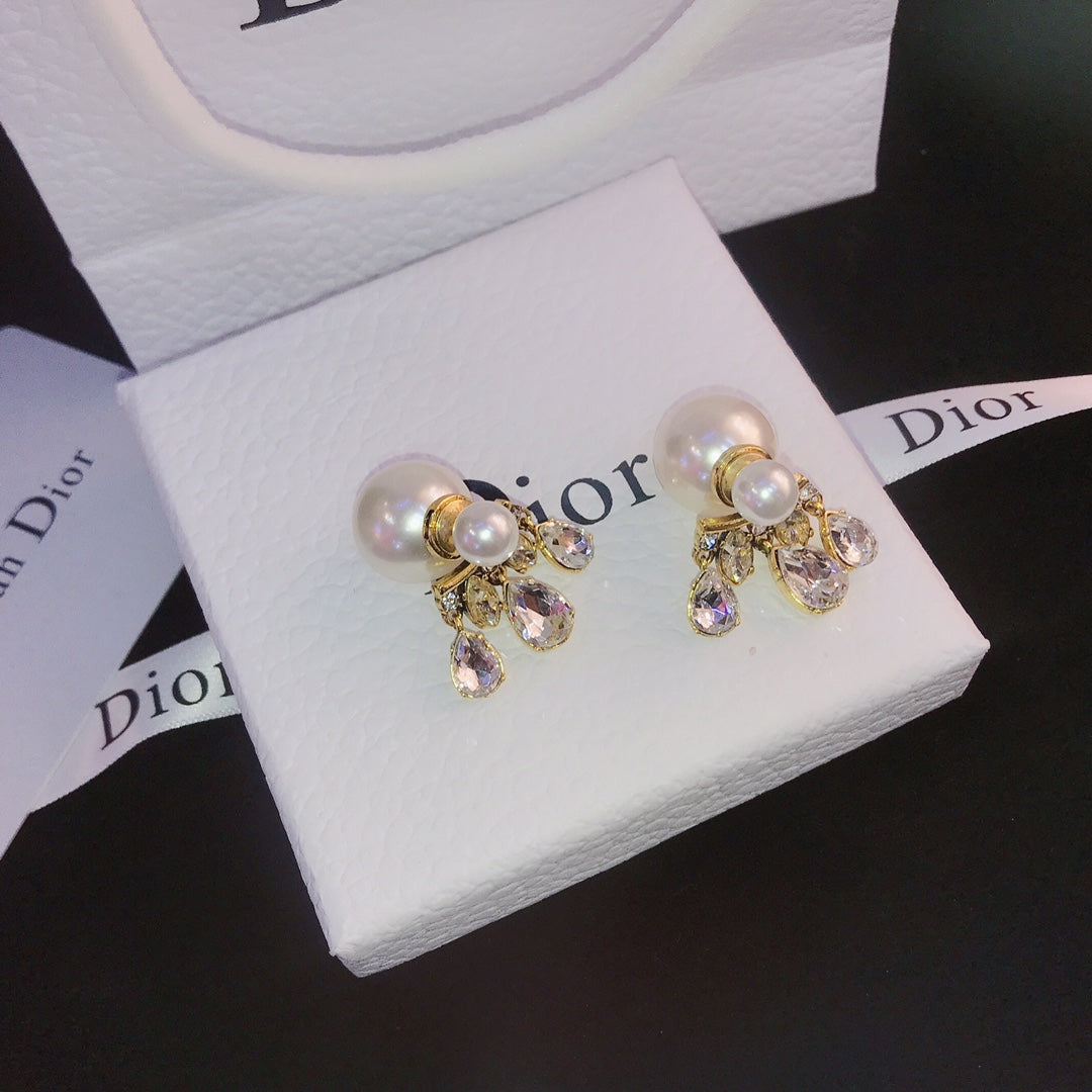 حلق ديور انتيك بيق بيرل حلق dior