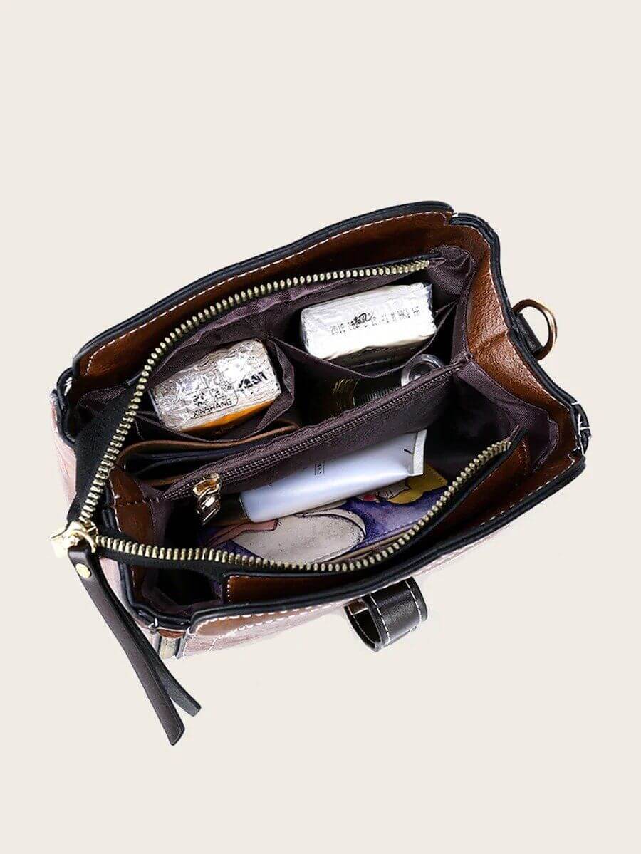 حقيبة جلد بني فاخر بتعليقة دب شنط وحقائب شنط