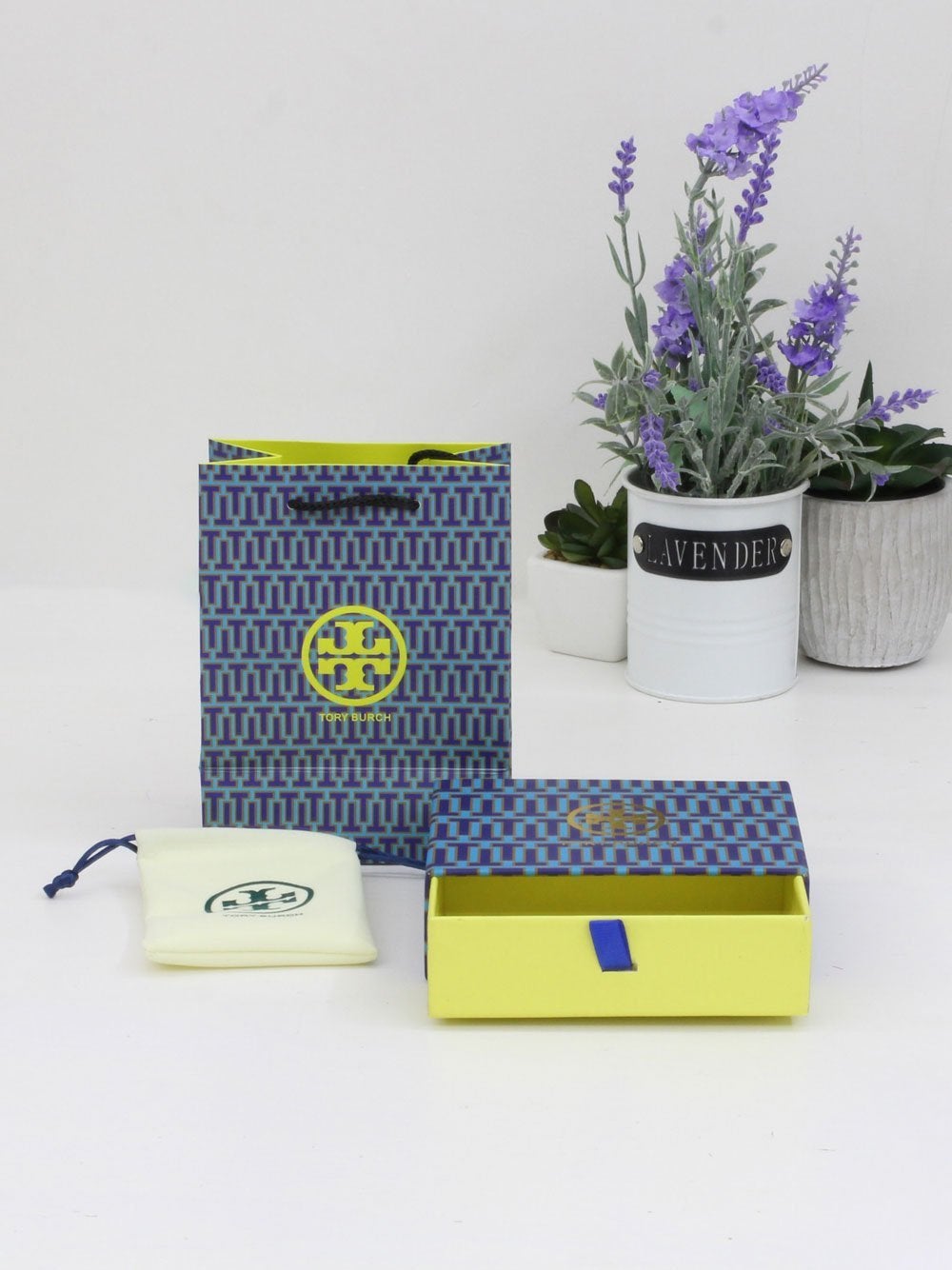 ملحقات توري بورش الاصلية هدايا tory burch