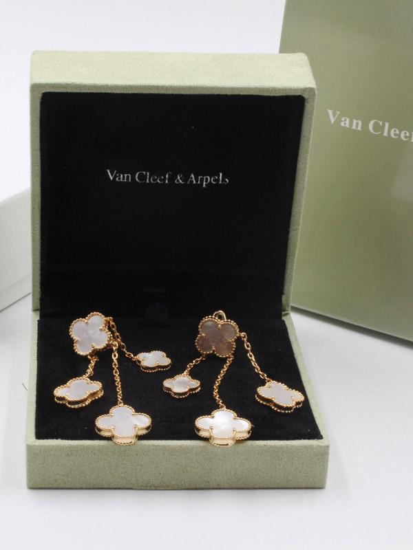 فان كليف حلق وردات صدف طبيعي حلق van cleef