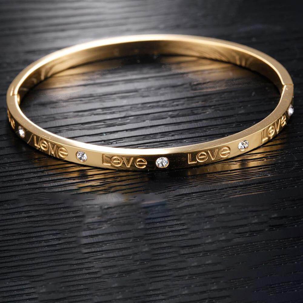 اسواره كارتير بانقل love اسواره متوفر 3 لون ذهبي