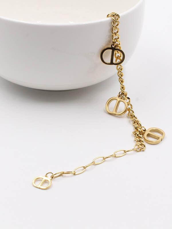 اسوارة ديور ناعمة ذهبي اسواره dior