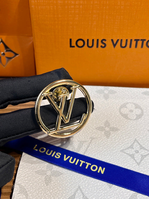 بروش ماركة لويس فيتون قولد ميتال بروش louis vuitton
