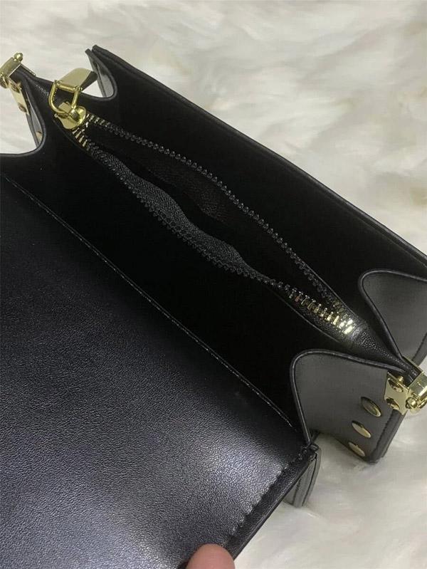 شنطة كروسبودي شنط وحقائب شنط