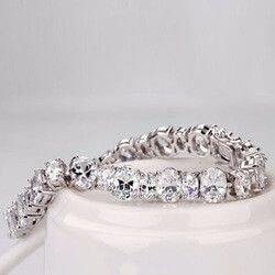 اسواره فصوص زركون بيضاويه الشكل اسواره متوفر 1 لون