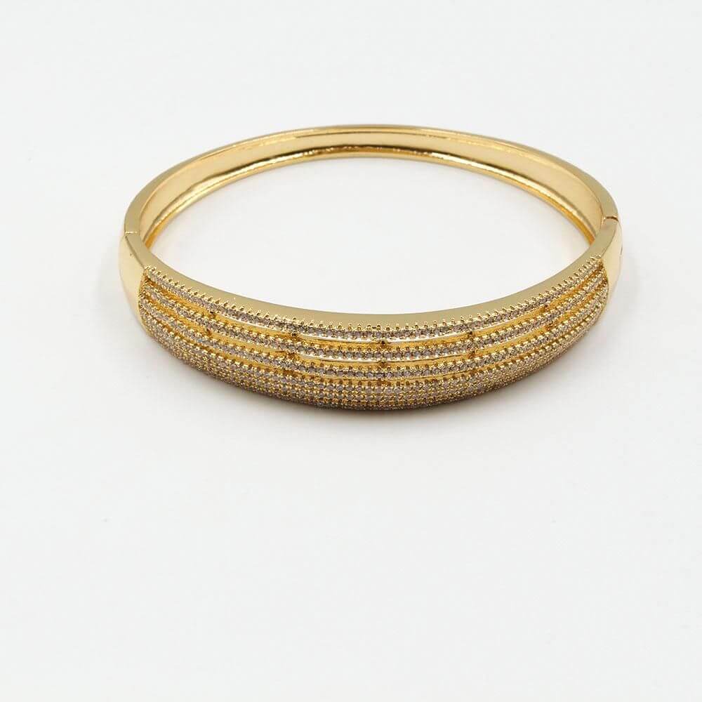 اسوارة بنجره عريضة مرصعة اسواره متوفر 1 لون