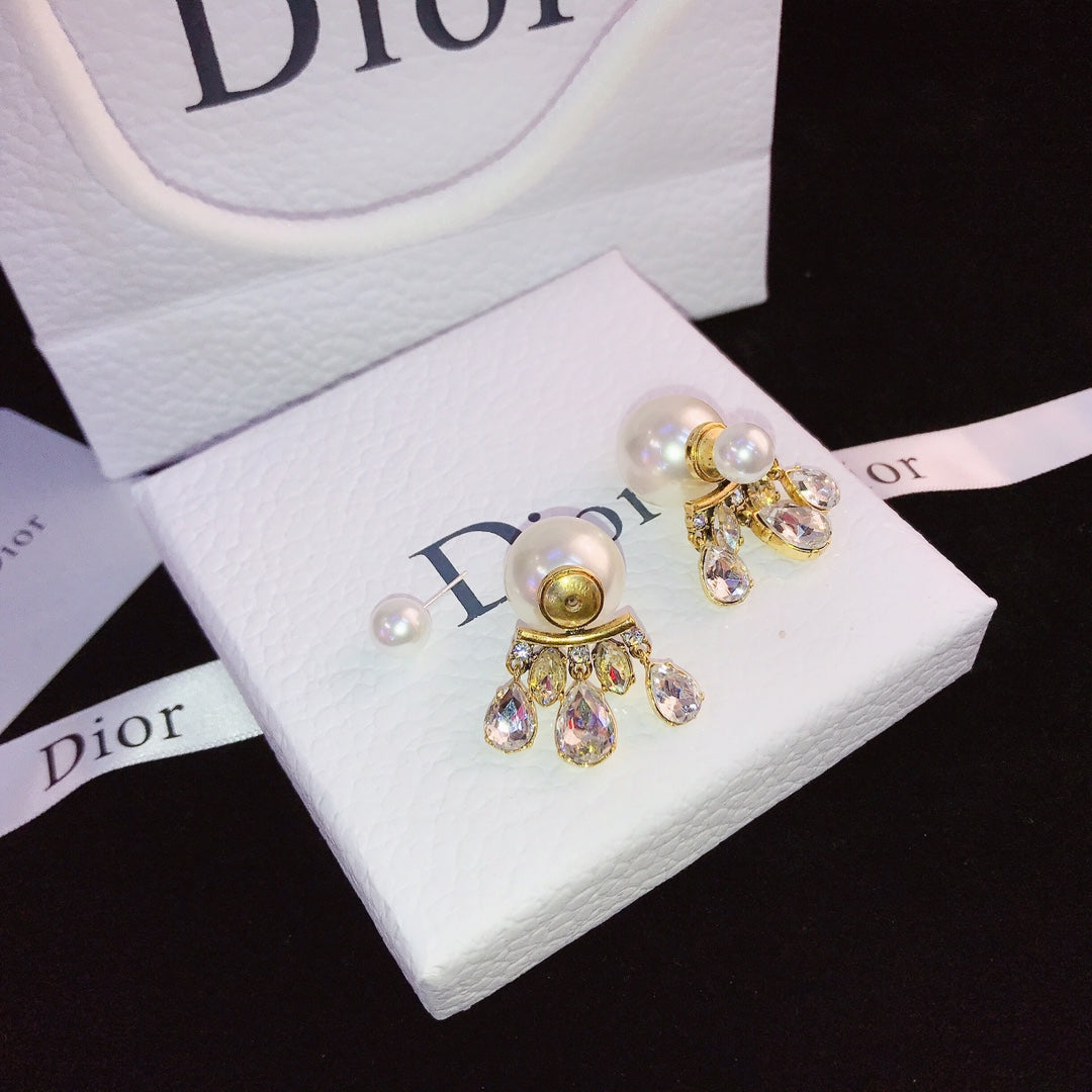 حلق ديور انتيك بيق بيرل حلق dior