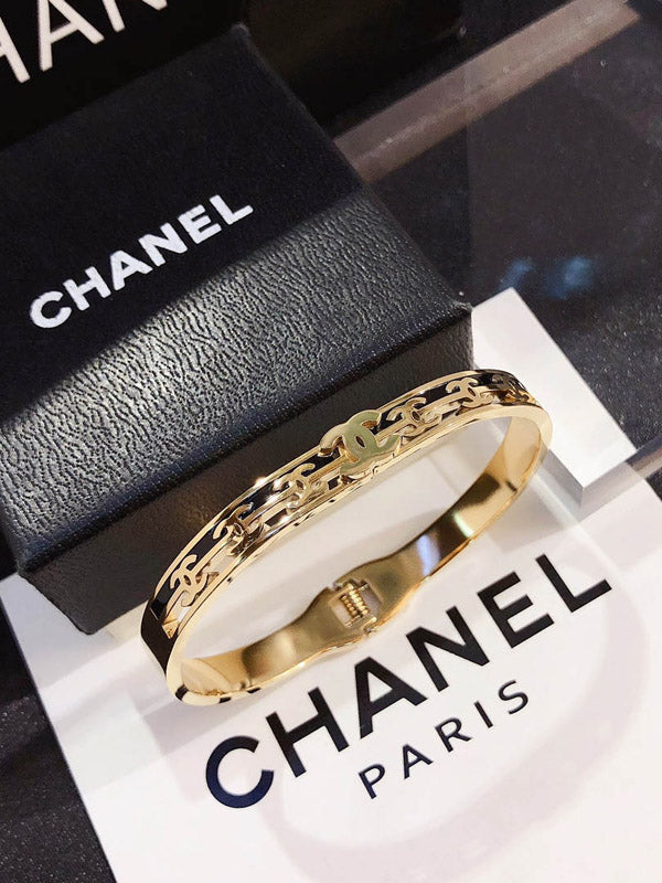 اسوارة شانيل ملتي لوقو اسواره chanel ذهبي