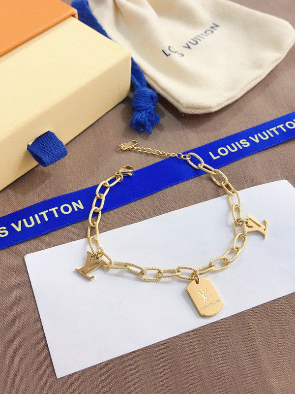 اسواره لويس فيتون ذهبية بتعليقه اسواره louis vuitton