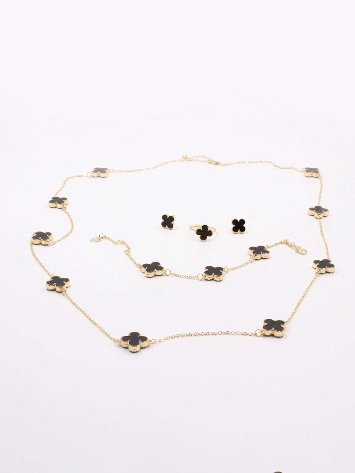 طقم فان كليف طويل 4 قطع اطقم van cleef اسود