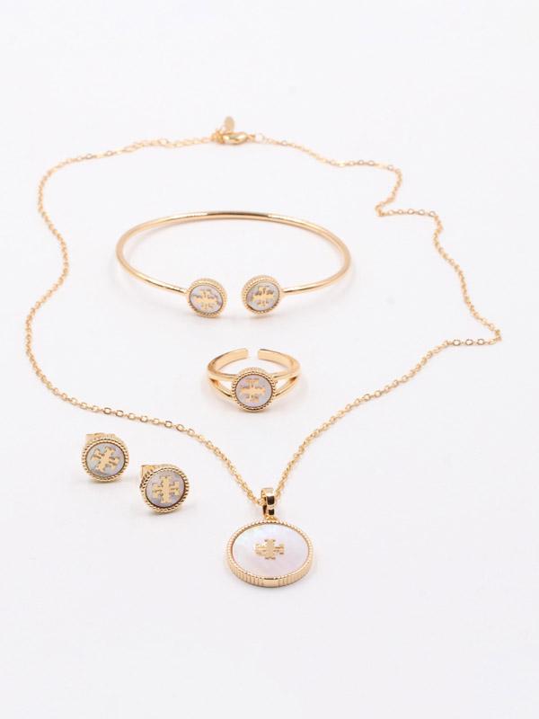 طقم توري بورش 4 قطع اطقم tory burch ابيض