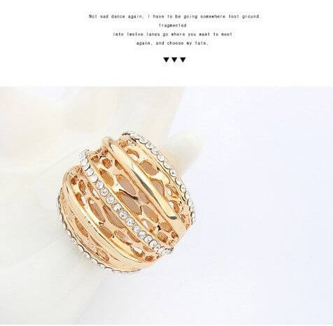 خاتم عريض كريستال ذهبي خواتم متوفر 1 لون