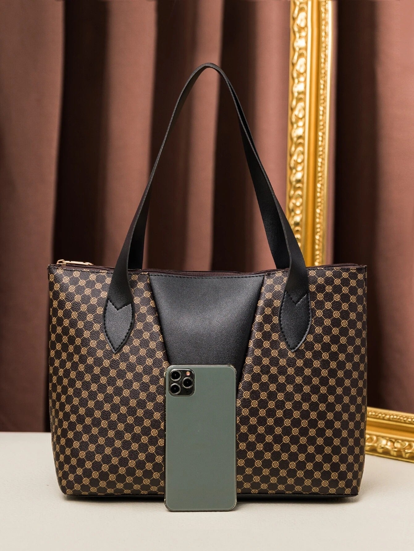 حقيبة كتف بطباعة بني كبيرة شنط وحقائب شنط