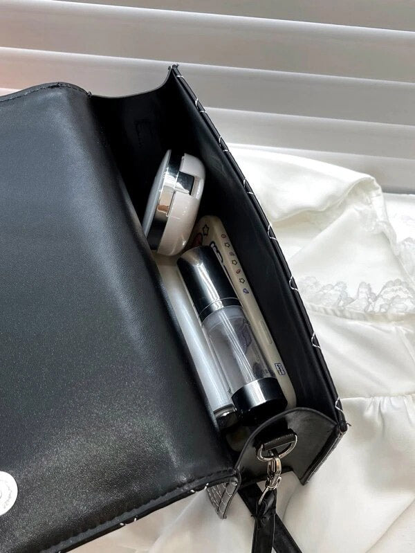 شنطة كتف بخطوط مربعة شنط وحقائب شنط