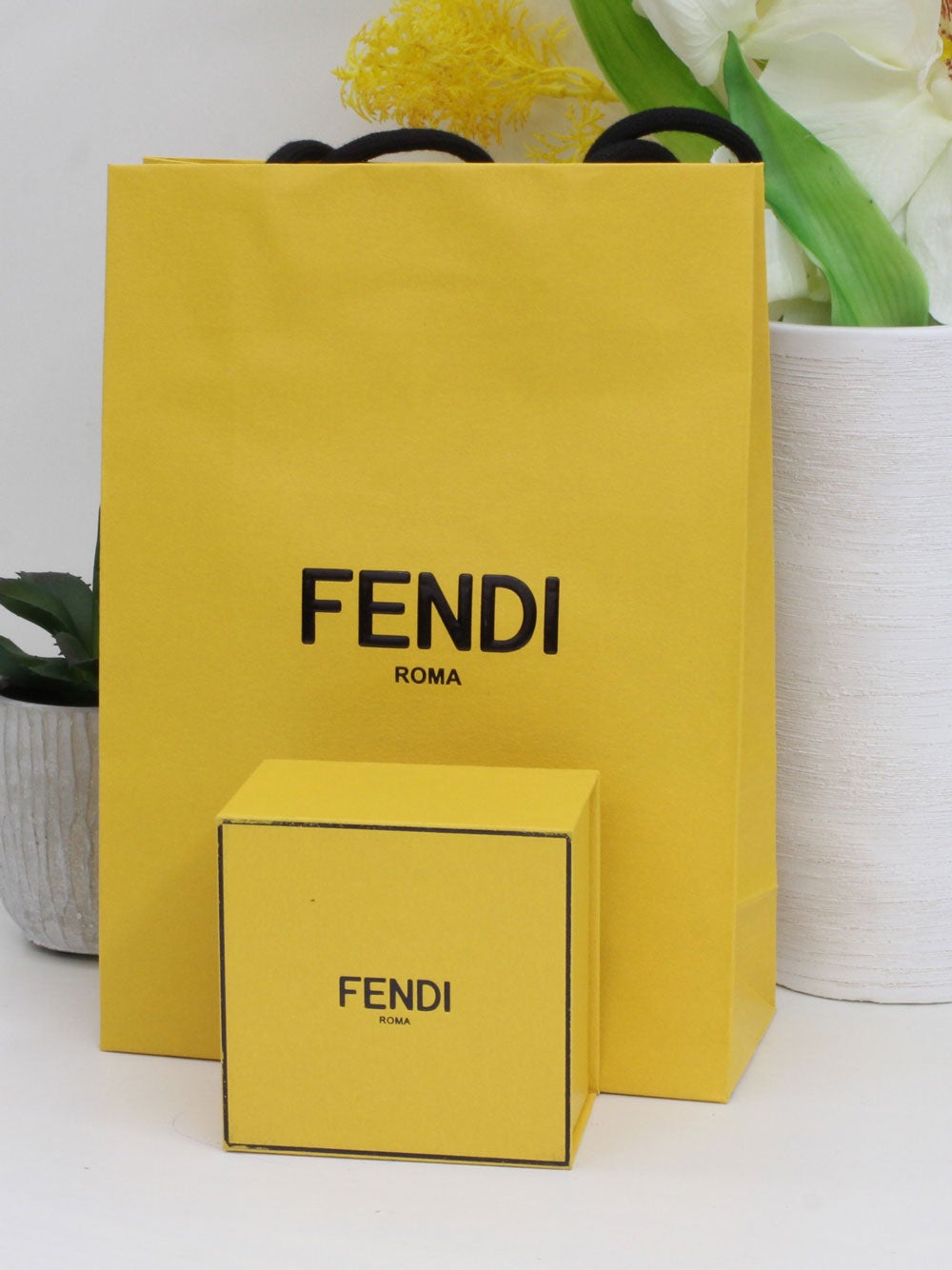 ملحقات فندي الاصلية هدايا fendi