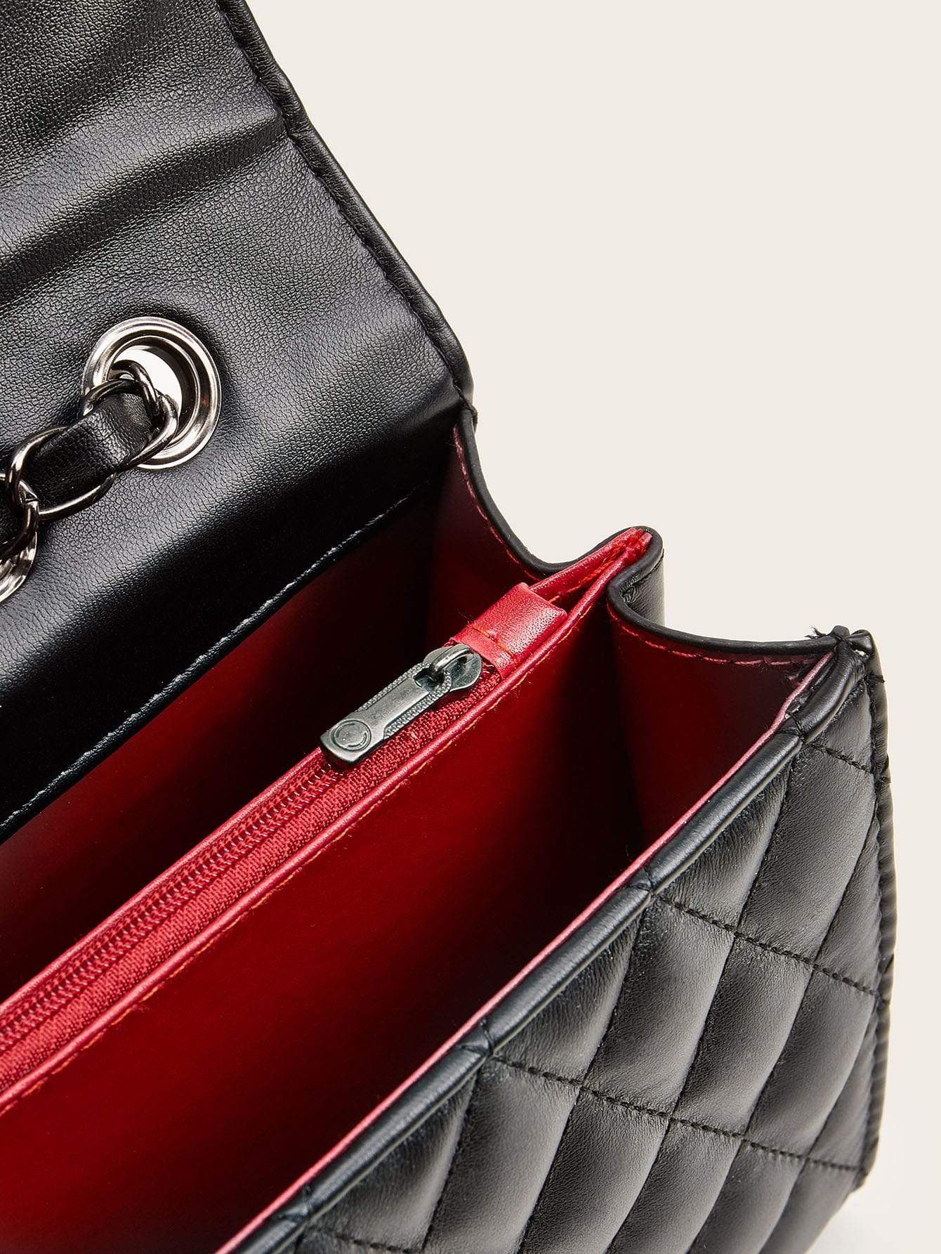 شنطة سكويرز بحزام مشروك اسود شنط وحقائب شنط