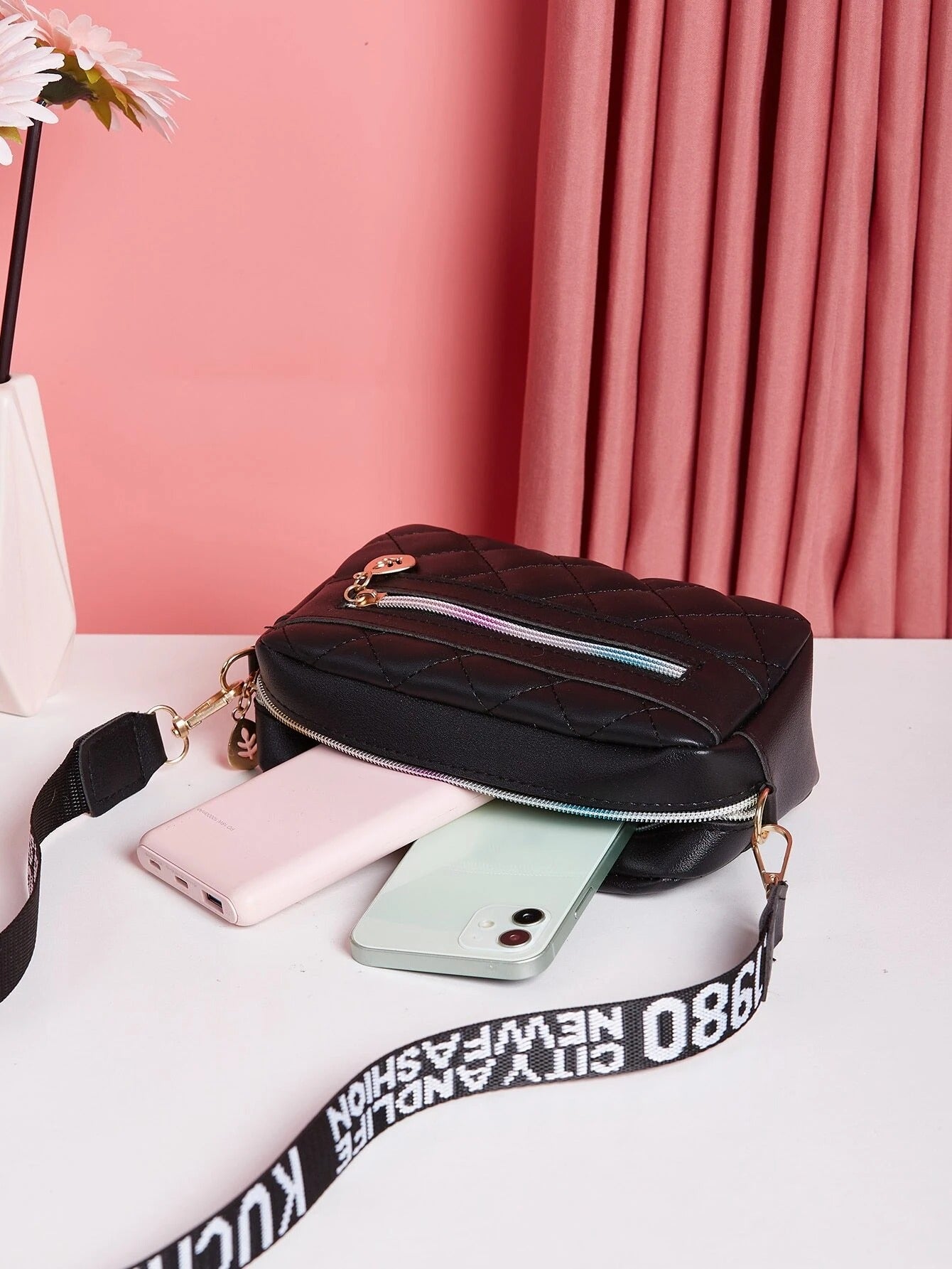 حقائب كروسبودي اسود صغيرة شنط وحقائب شنط