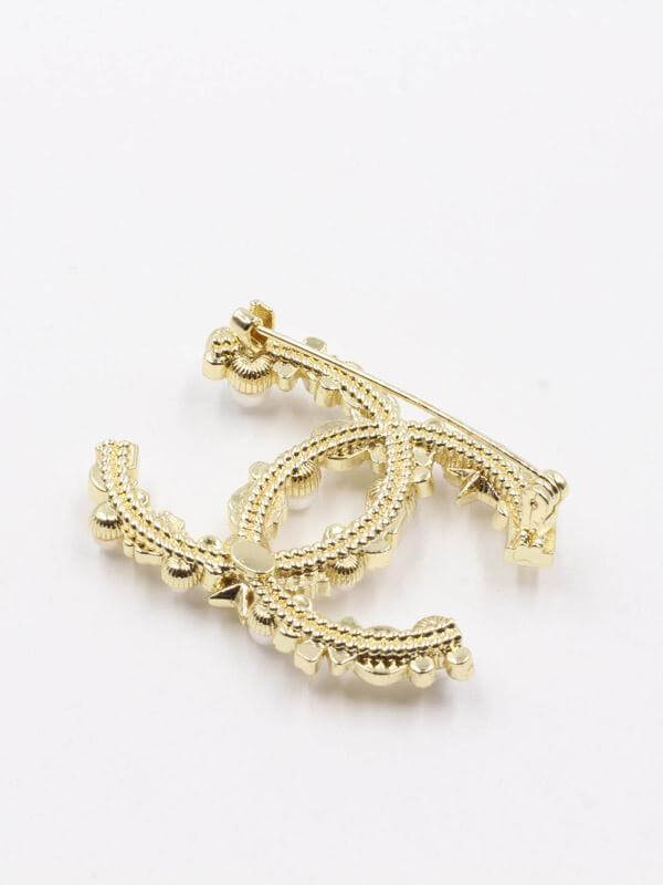 بروش شانيل لولو وكرستال بروش chanel