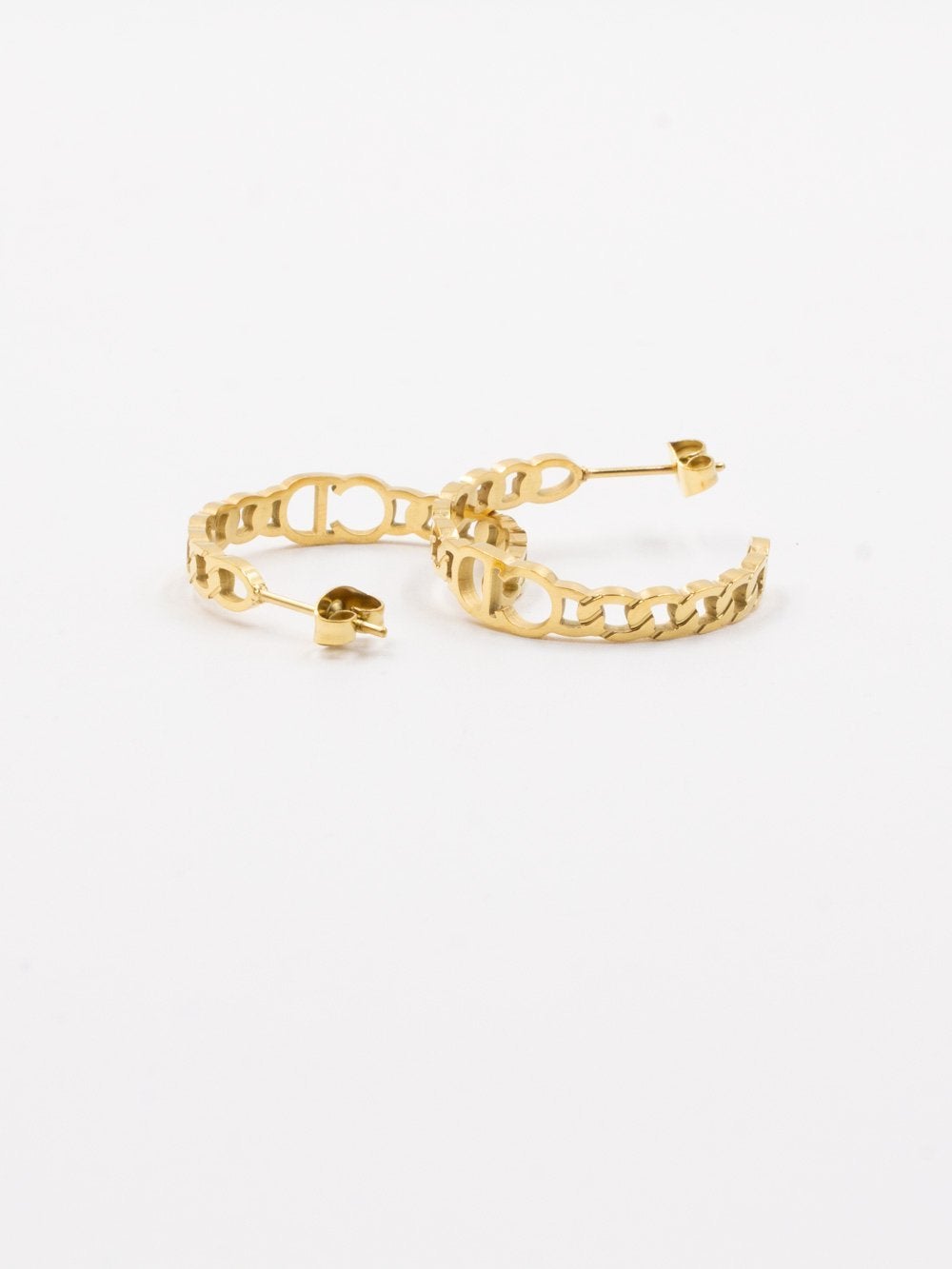 حلق ديور مدور حلق dior