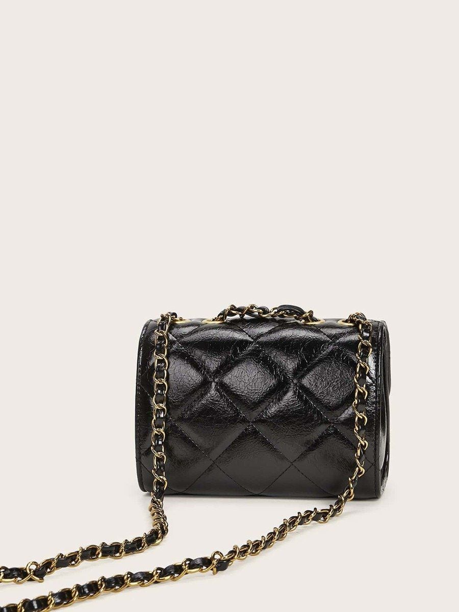 شنطة جلد بقفل معدني شنط وحقائب شنط