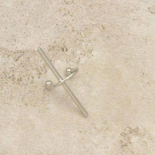 حلق كبس طرف الاذن حلق متوفر 2 لون فضي