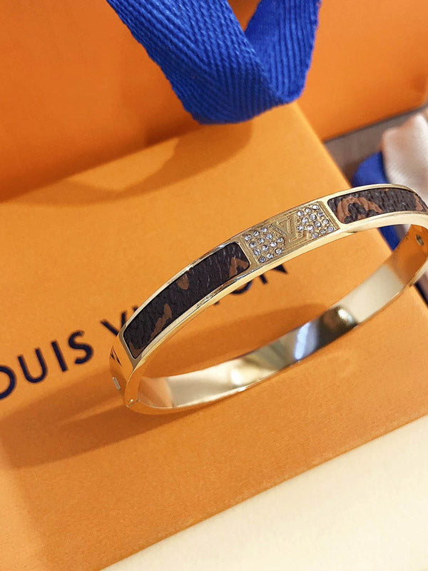اسوارة لويس فيتون زركون لوقو اسواره louis vuitton