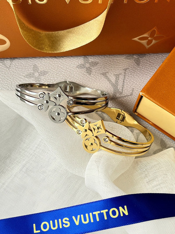 اسوارة لويس فيتون ملتي لوقو اسواره louis vuitton