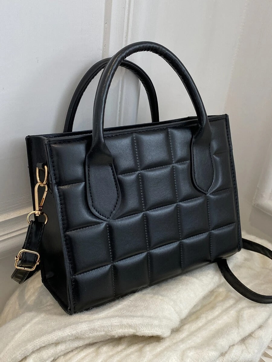 حقيبة مربعة اسود شنط وحقائب شنط