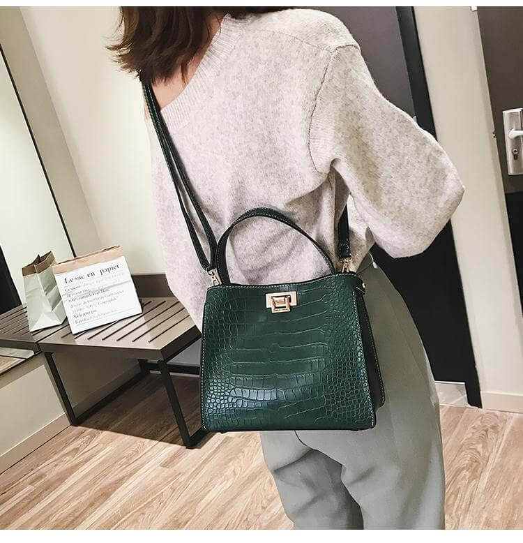 حقيبه باك اوف انيقه جلد تمساح شنط وحقائب شنط