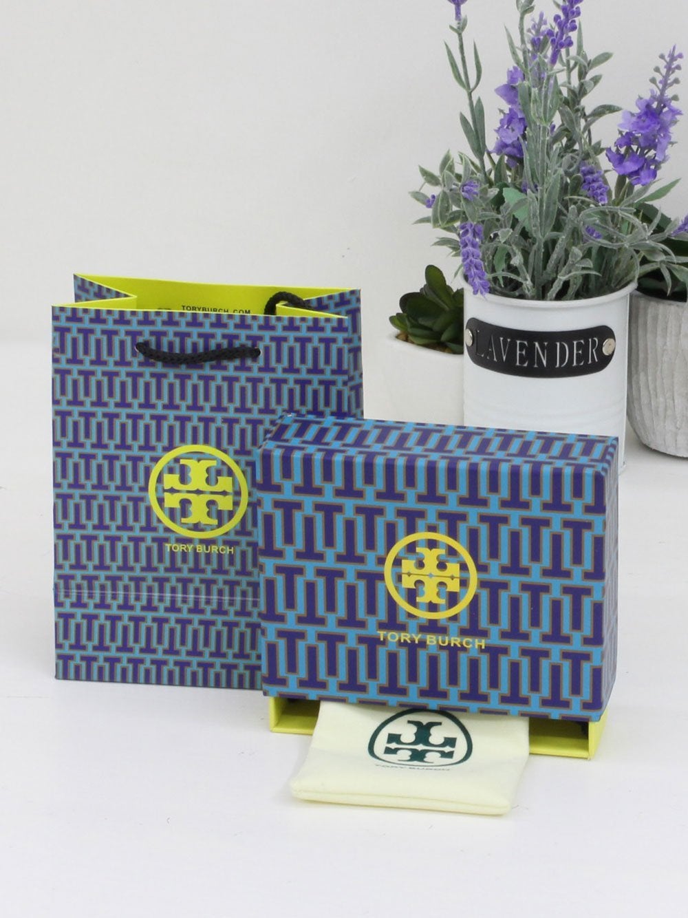 ملحقات توري بورش الاصلية هدايا tory burch