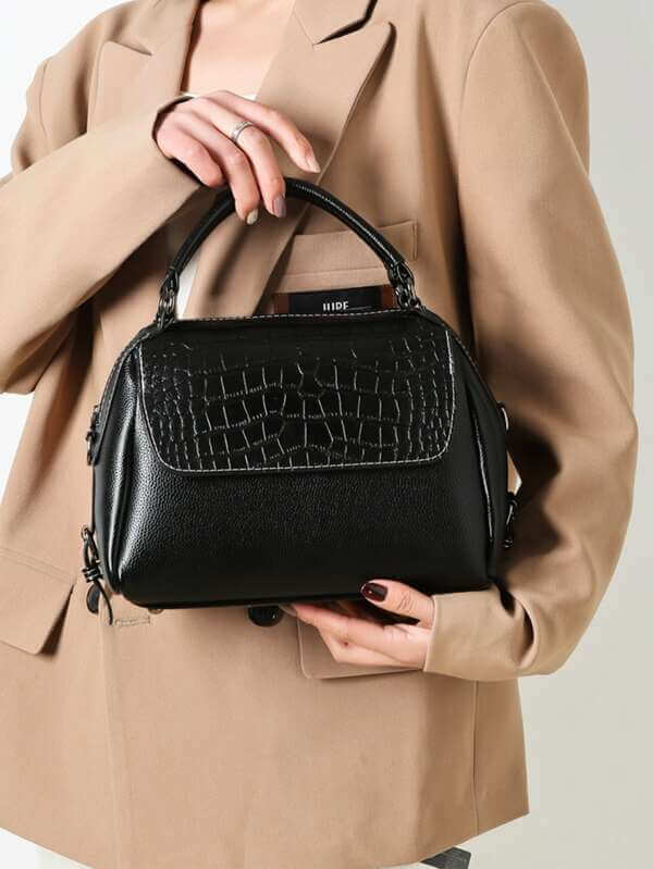 حقيبة جلد منقوشه شنط وحقائب شنط