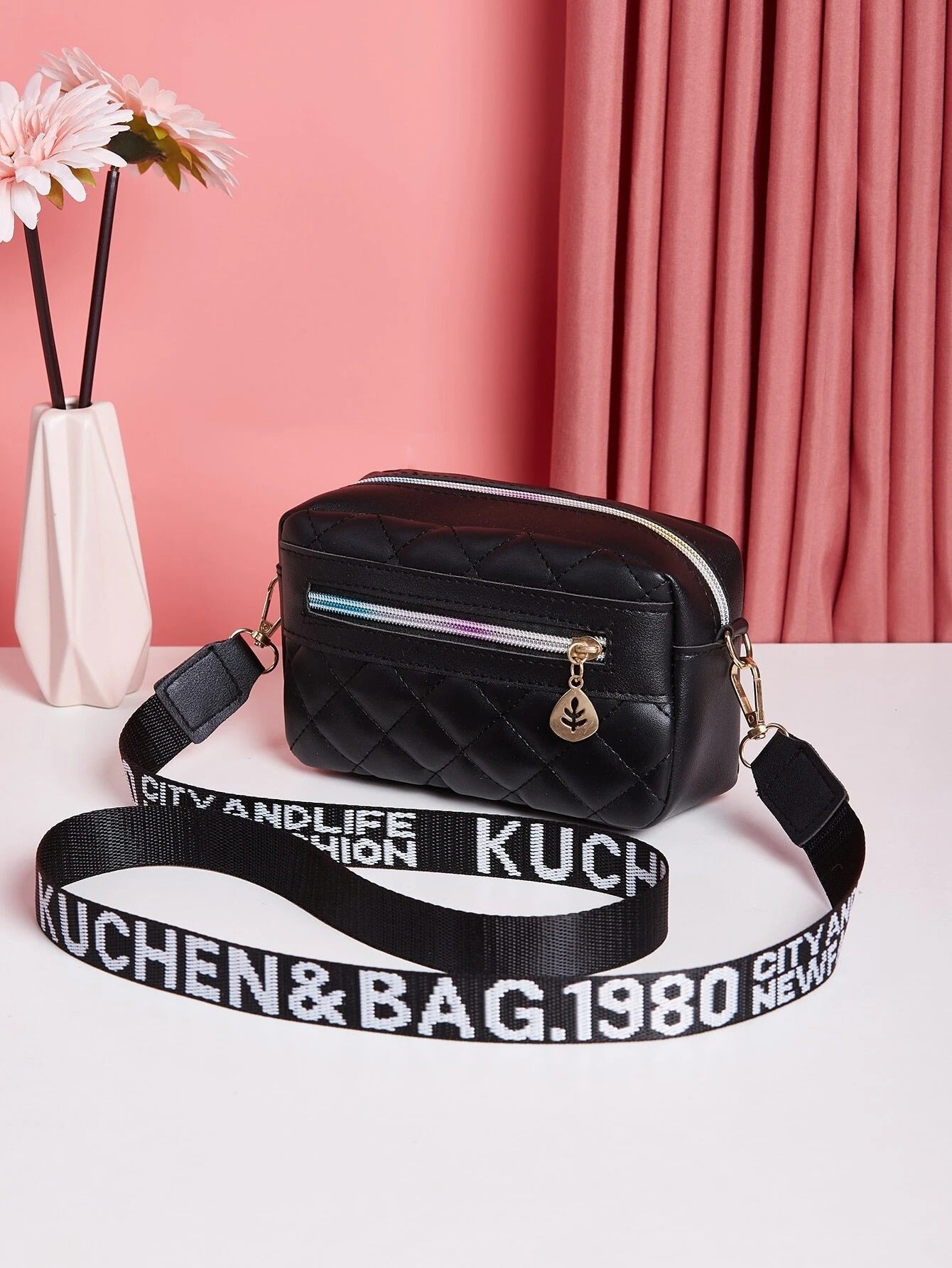 حقائب كروسبودي اسود صغيرة شنط وحقائب شنط