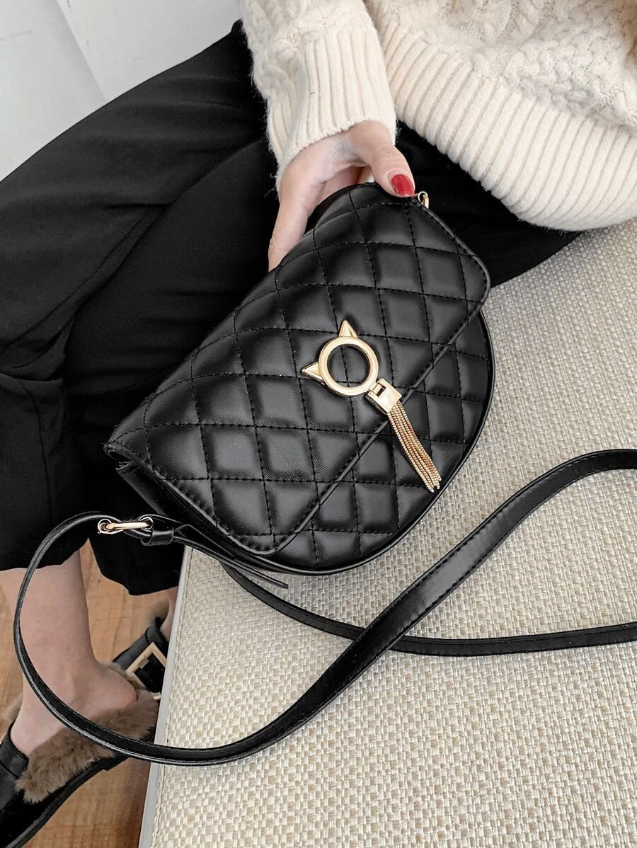 شنطة مبطنة بمربعات اسود شنط وحقائب شنط