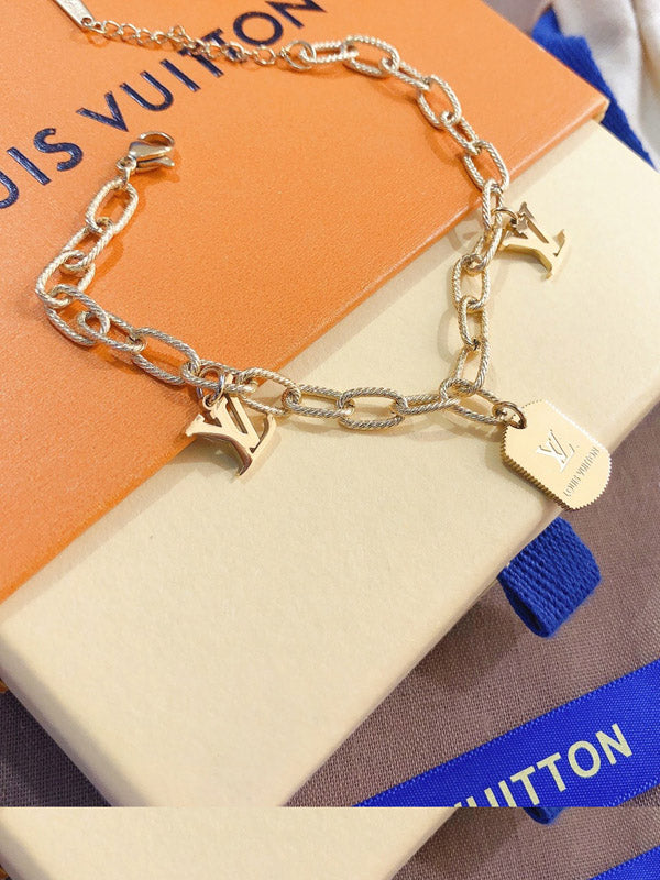 اسواره لويس فيتون ذهبية بتعليقه اسواره louis vuitton