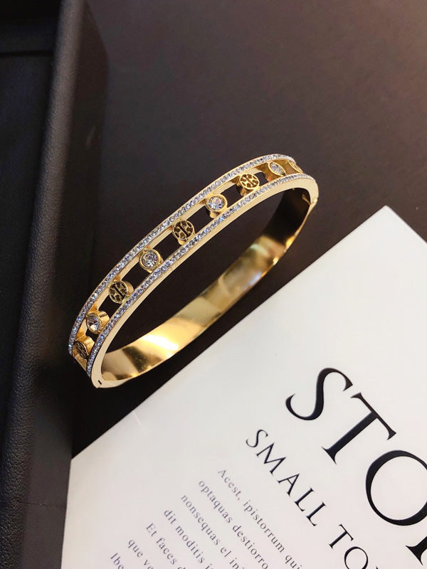 اسوارة توري بورش ستريس لوقو اسواره tory burch