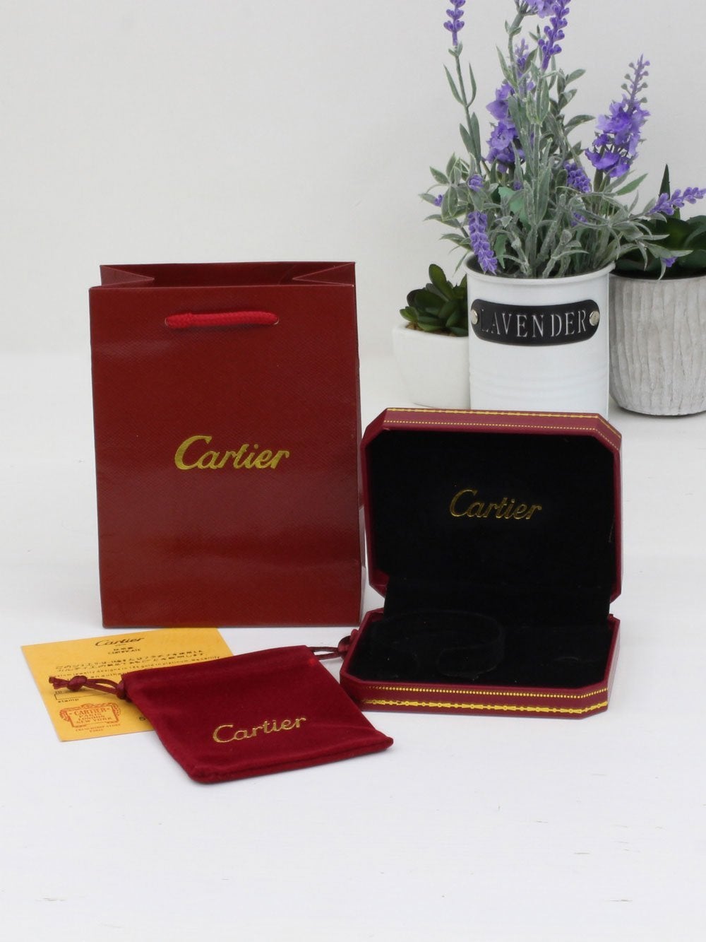 ملحقات كارتير الاصلية للاساور هدايا CARTIER