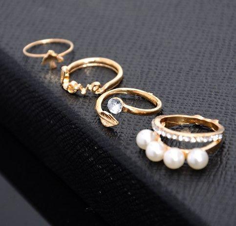 مجموعه 4 خواتم خواتم متوفر 1 لون